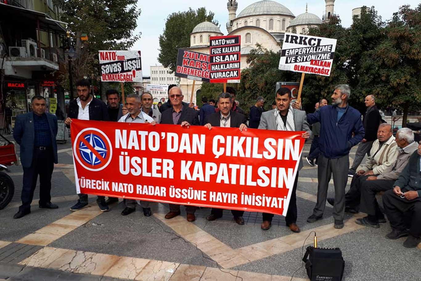 "NATO'nun Türkiye'ye hiçbir desteği ve faydası yoktur" "NATO'nun Türkiye'ye hiçbir desteği ve faydası yoktur"
